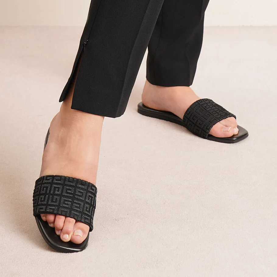 4G black monogram flat sandals