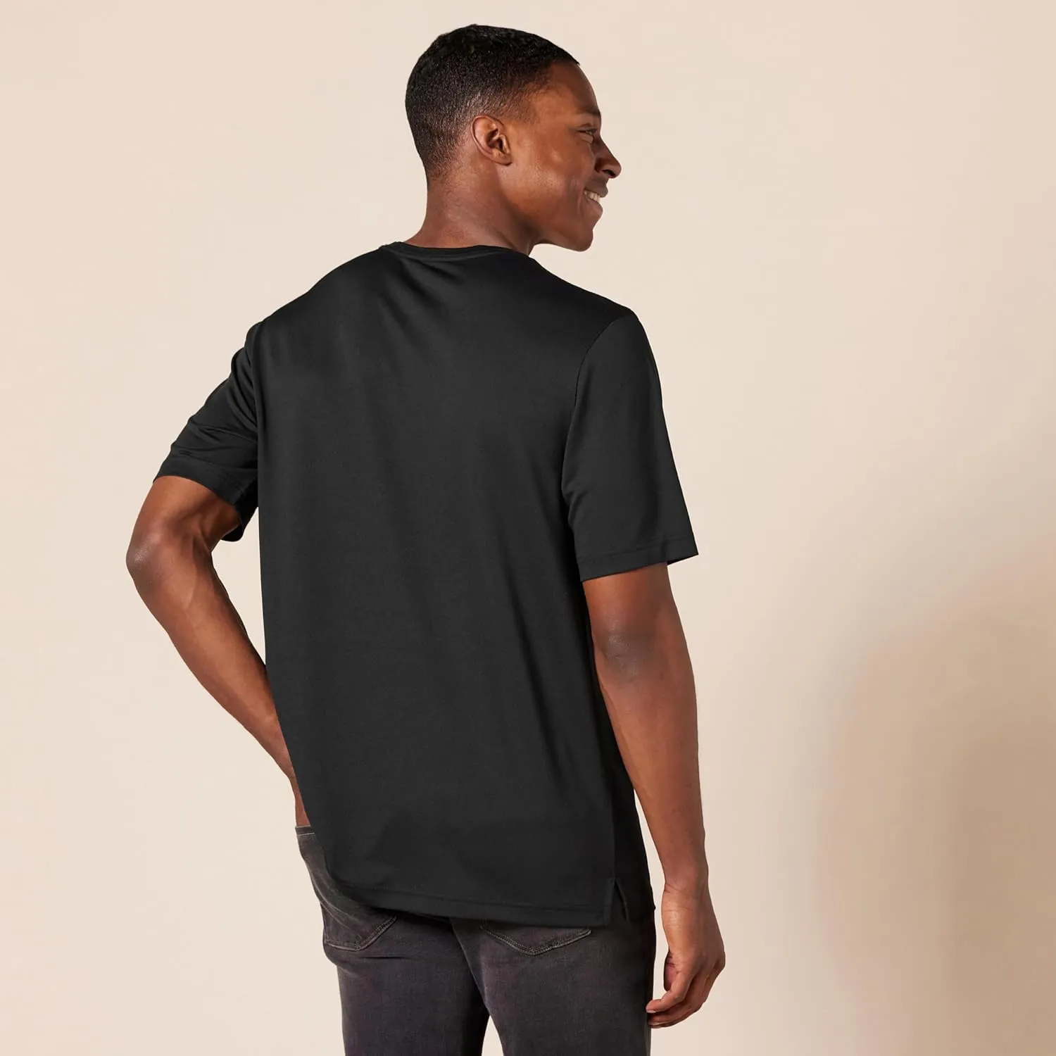 Amazon Essentials Henley Shirts for Men, Short Sleeve, Quick-Dry Jersey, Regular-Fit, 2-Pack