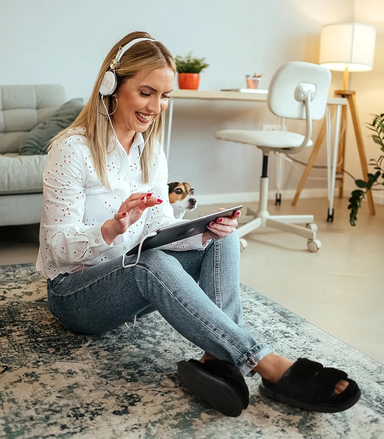 Ankis Fuzzy Slippers for Women - Ultra-Soft Skin-friendly Dual-Strap Furry Slippers | EVA Cushioned Non-Slip Sole | Cozy Memory Foam Women House Slippers | Indoor and Outdoor Cloud Slippers