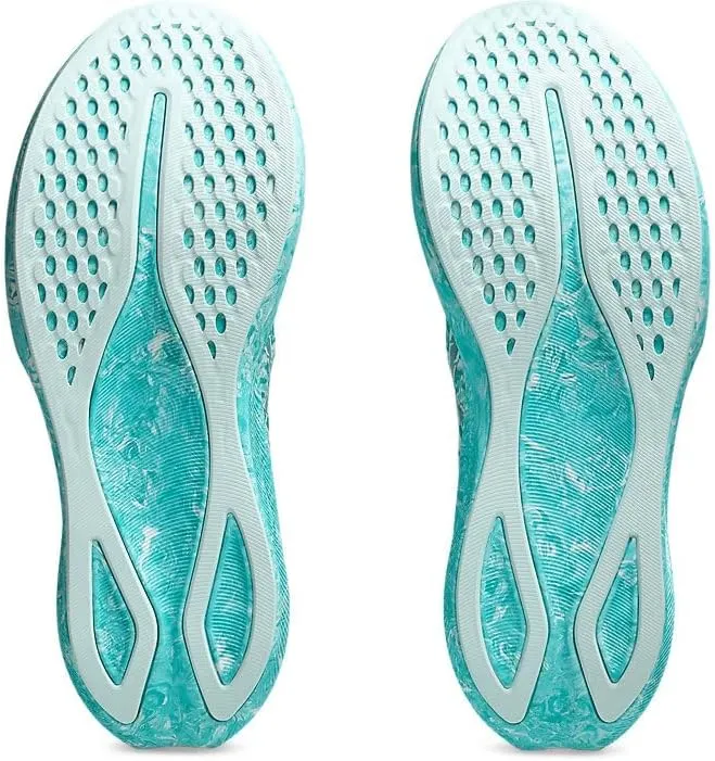 ASICS Men's Noosa Tri 16 Sneaker