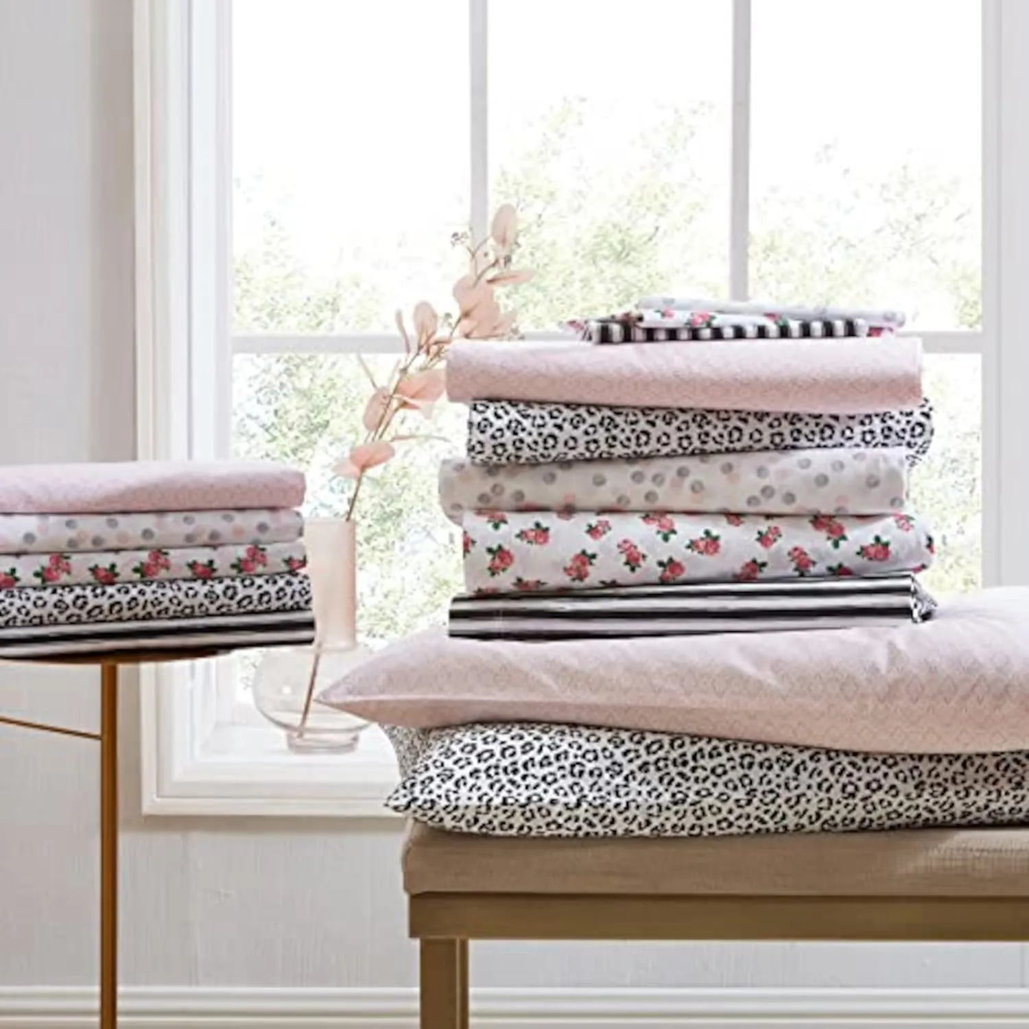 Betsey Johnson- Queen Bed Sheets, Cotton Percale Bedding Set, Crisp & Cool, Lightweight & Breathable (Diamond Lace Pink, Queen)