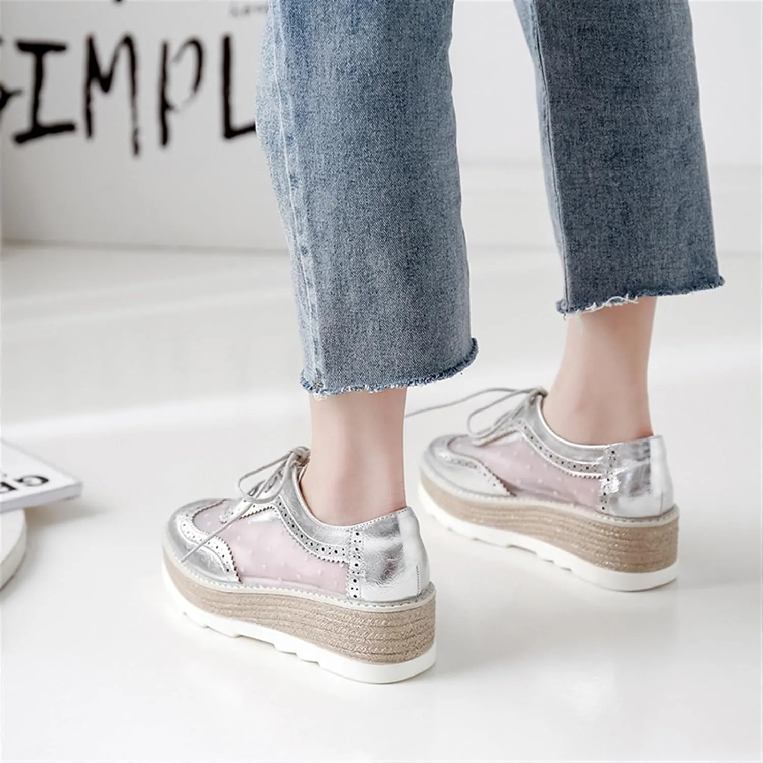Breathable Sneaker Shoes For Women Handmade Lace Up Mesh Platform Wingtips Brogues Office Daily Wear Flat Oxford Shoes