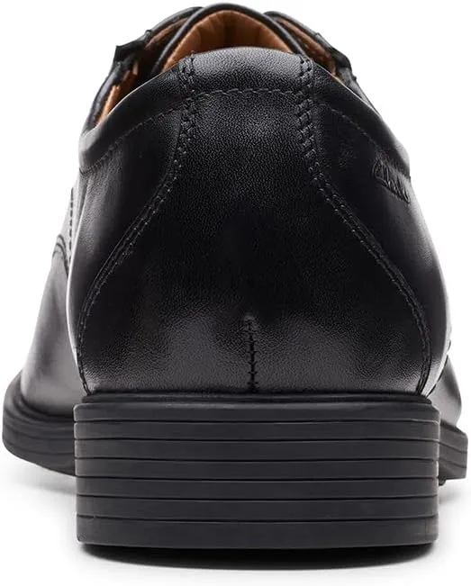 Clarks Men's Whiddon Plain Oxford Flat