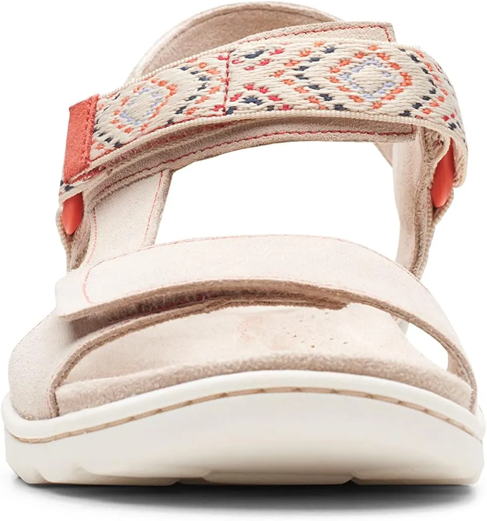 Clarks Women's Amanda Step Flat Sandal