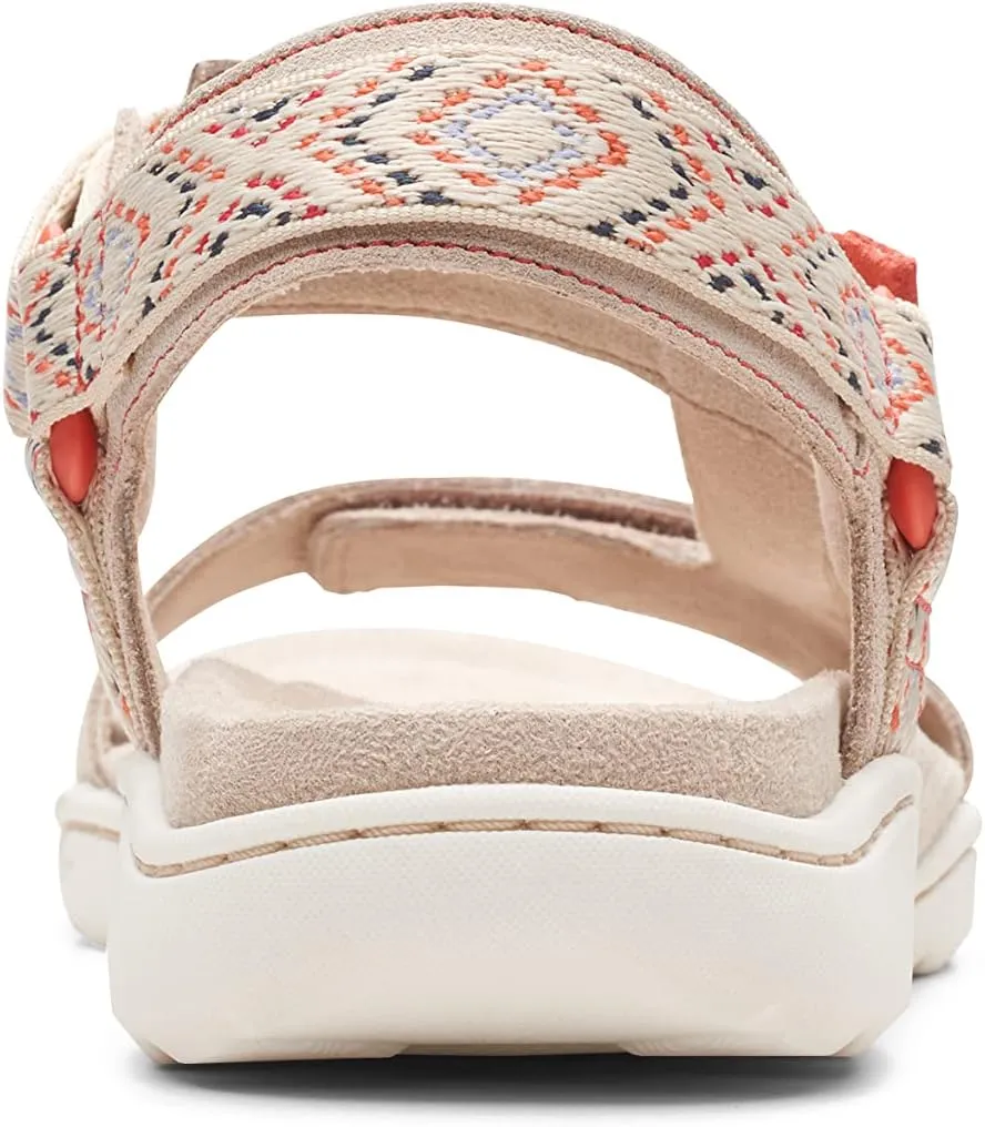 Clarks Women's Amanda Step Flat Sandal