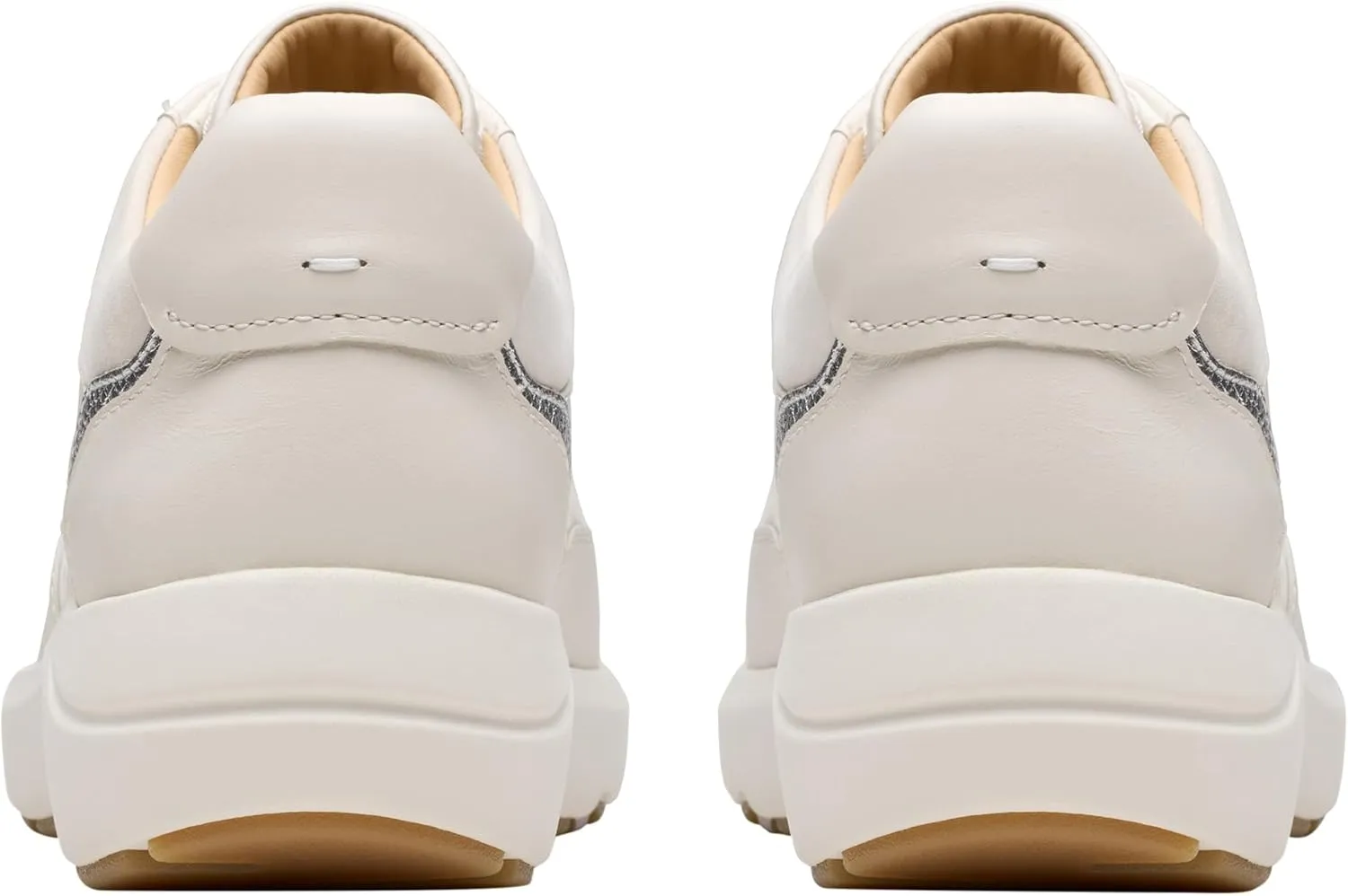 Clarks Women's Apartment Sneaker