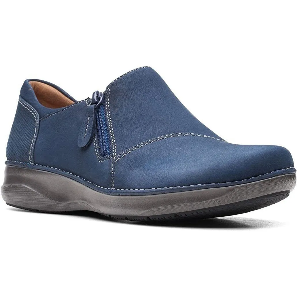 Clarks Women's Appley Zip Navy Nubuck