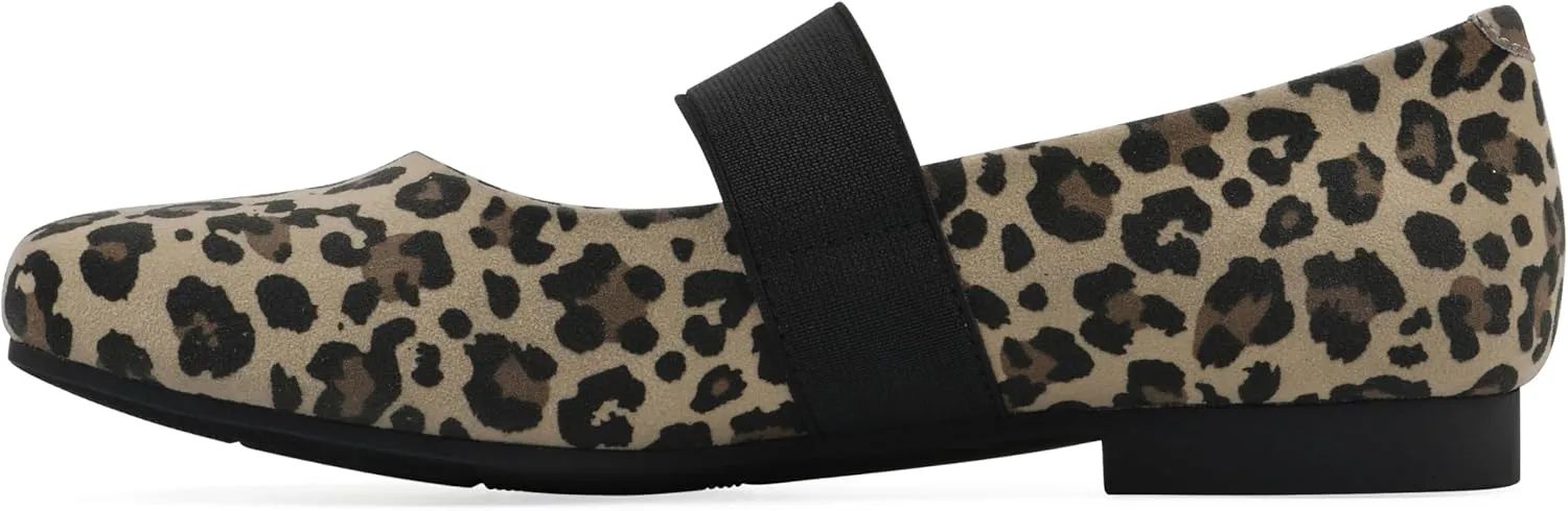 CLIFFS BY WHITE MOUNTAIN Women's Besimi Cushioned Mary Jane Flat