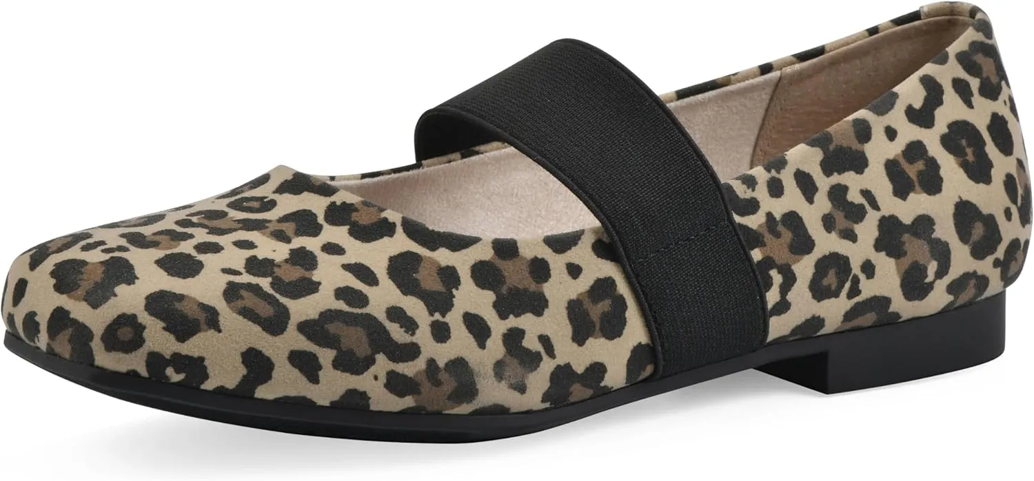 CLIFFS BY WHITE MOUNTAIN Women's Besimi Cushioned Mary Jane Flat