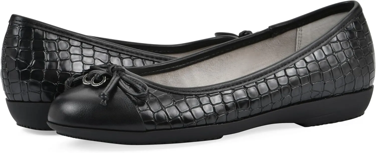 CLIFFS BY WHITE MOUNTAIN Women's Careen Cushioned Ballet Flat