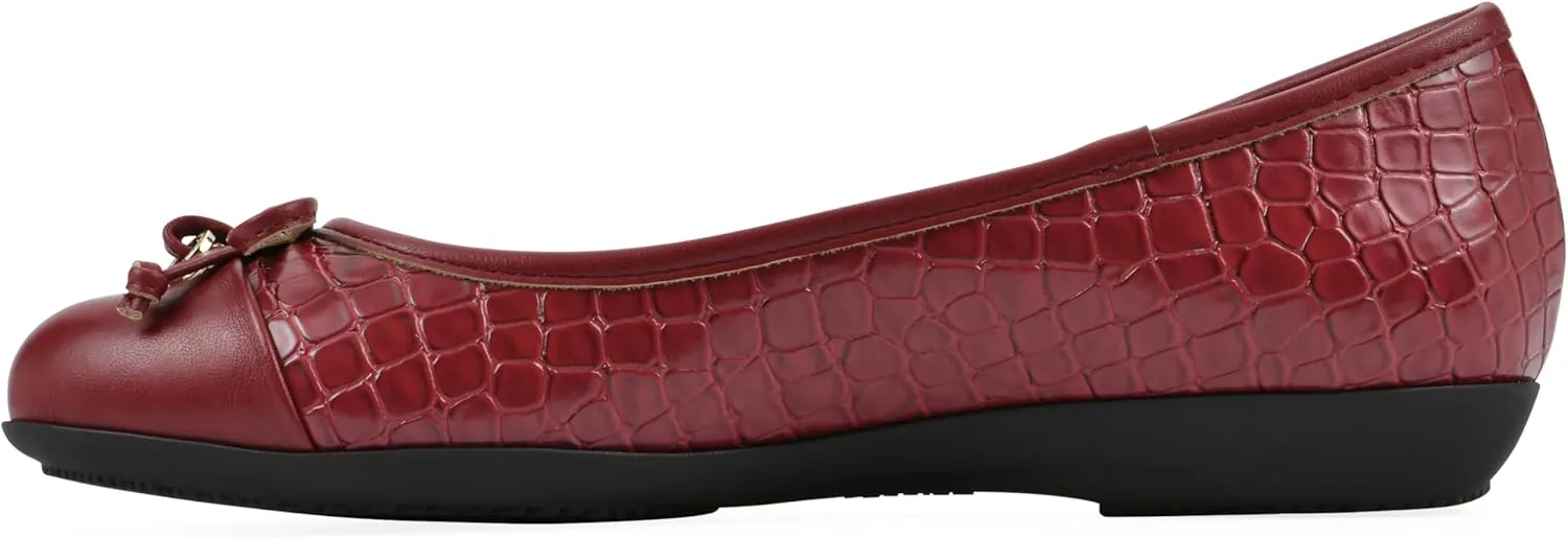 CLIFFS BY WHITE MOUNTAIN Women's Careen Cushioned Ballet Flat