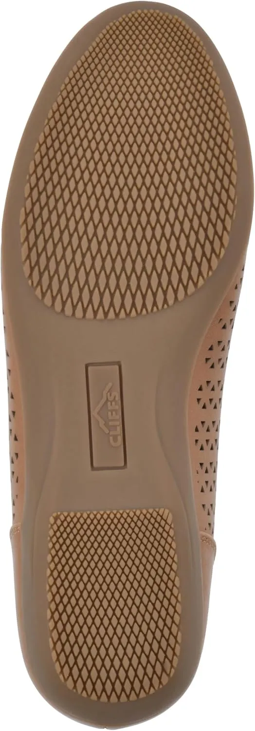 CLIFFS BY WHITE MOUNTAIN Women's Cindy Cushioned Ballet Flat