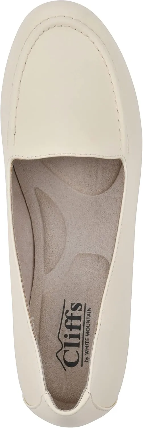 CLIFFS BY WHITE MOUNTAIN Women's Gracefully Tailored Loafer Flat