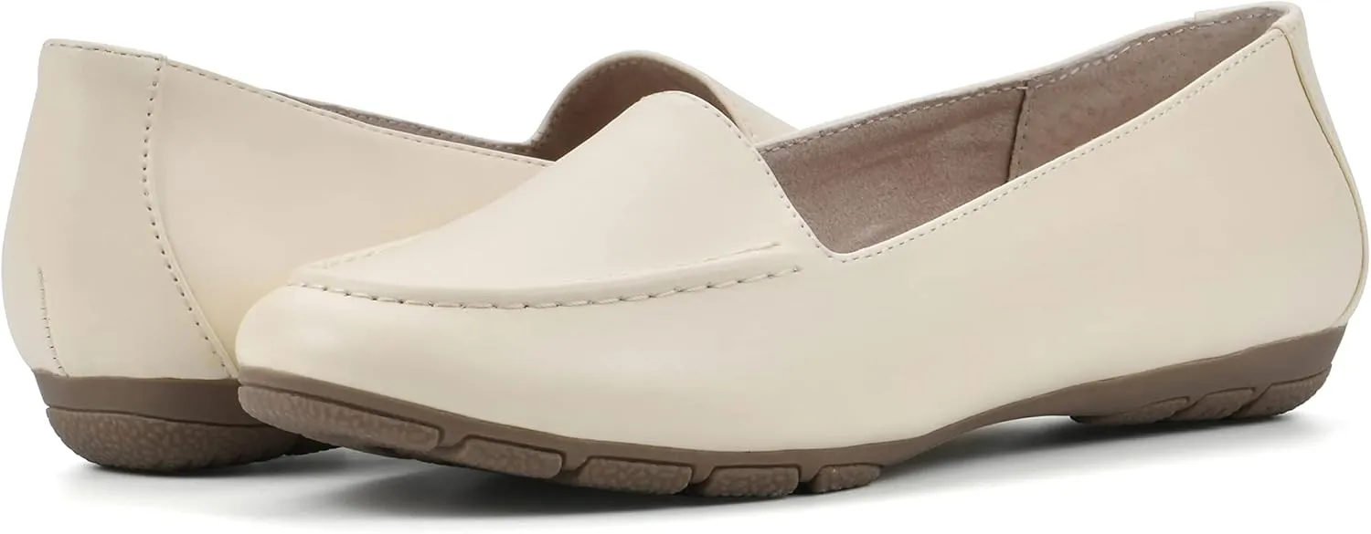 CLIFFS BY WHITE MOUNTAIN Women's Gracefully Tailored Loafer Flat