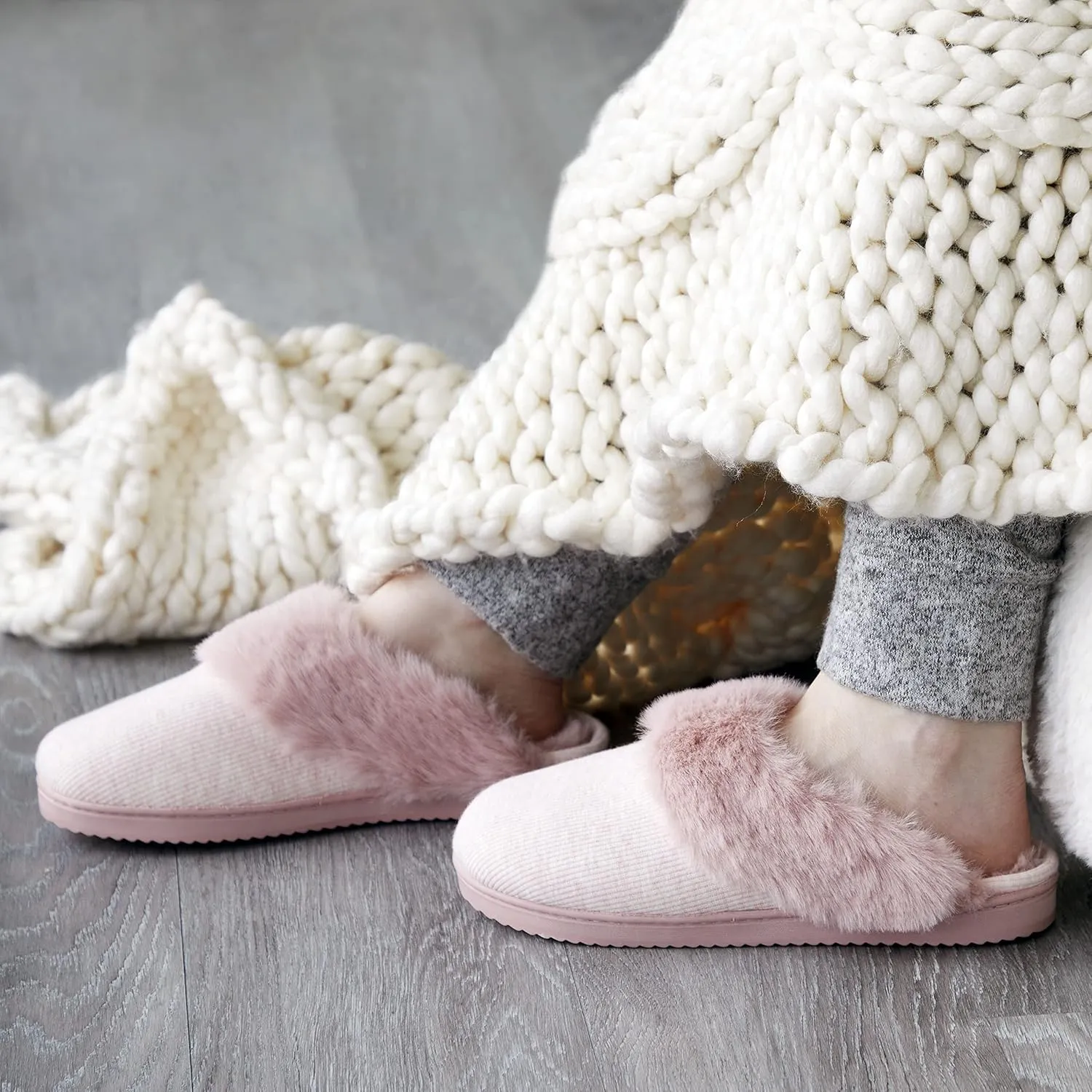 Dearfoams Women's Dahlia Rib Knit Scuff Slipper