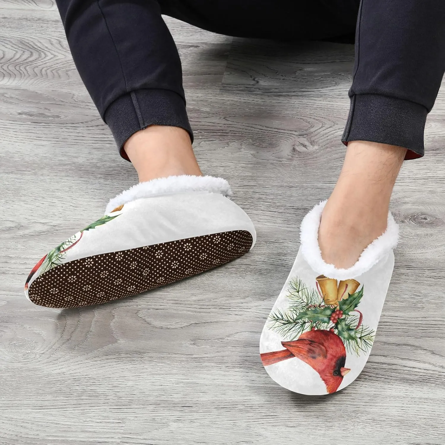 Dussdil Christmas Cardinal Winter Home Winter Slippers Bird Bells Berry Spruce Spa Travel House Slipper Soft Memory Foam Slipper Non Slip for Women Men Hotel Bedroom Shoes Slippers M