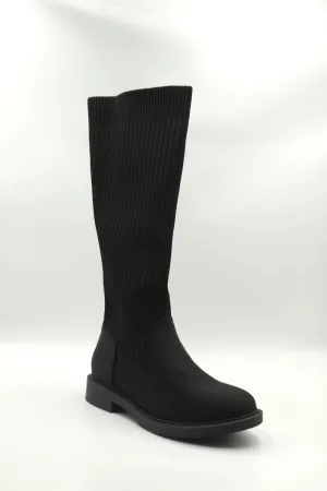 Flat high boot