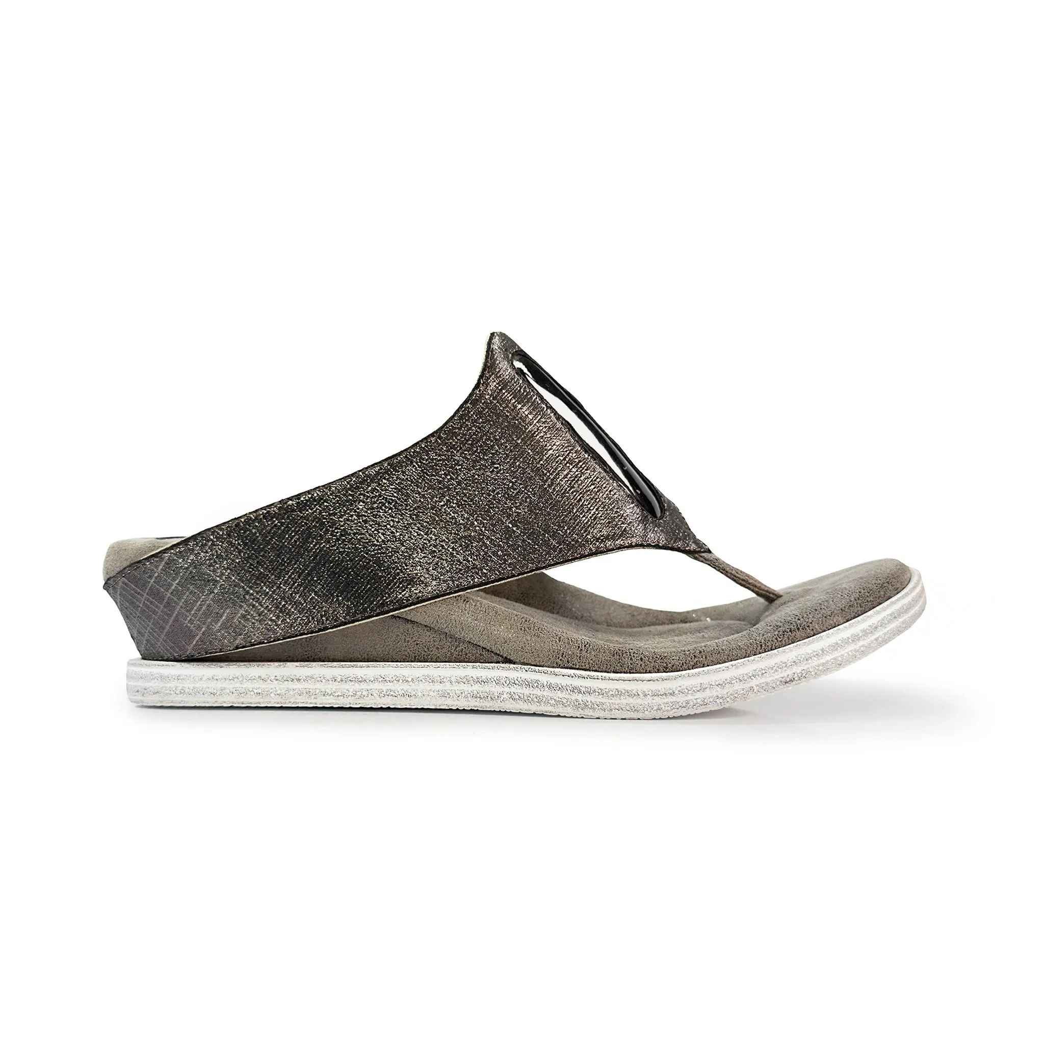 Iris 1 - Shimmering Pewter flips to Gold