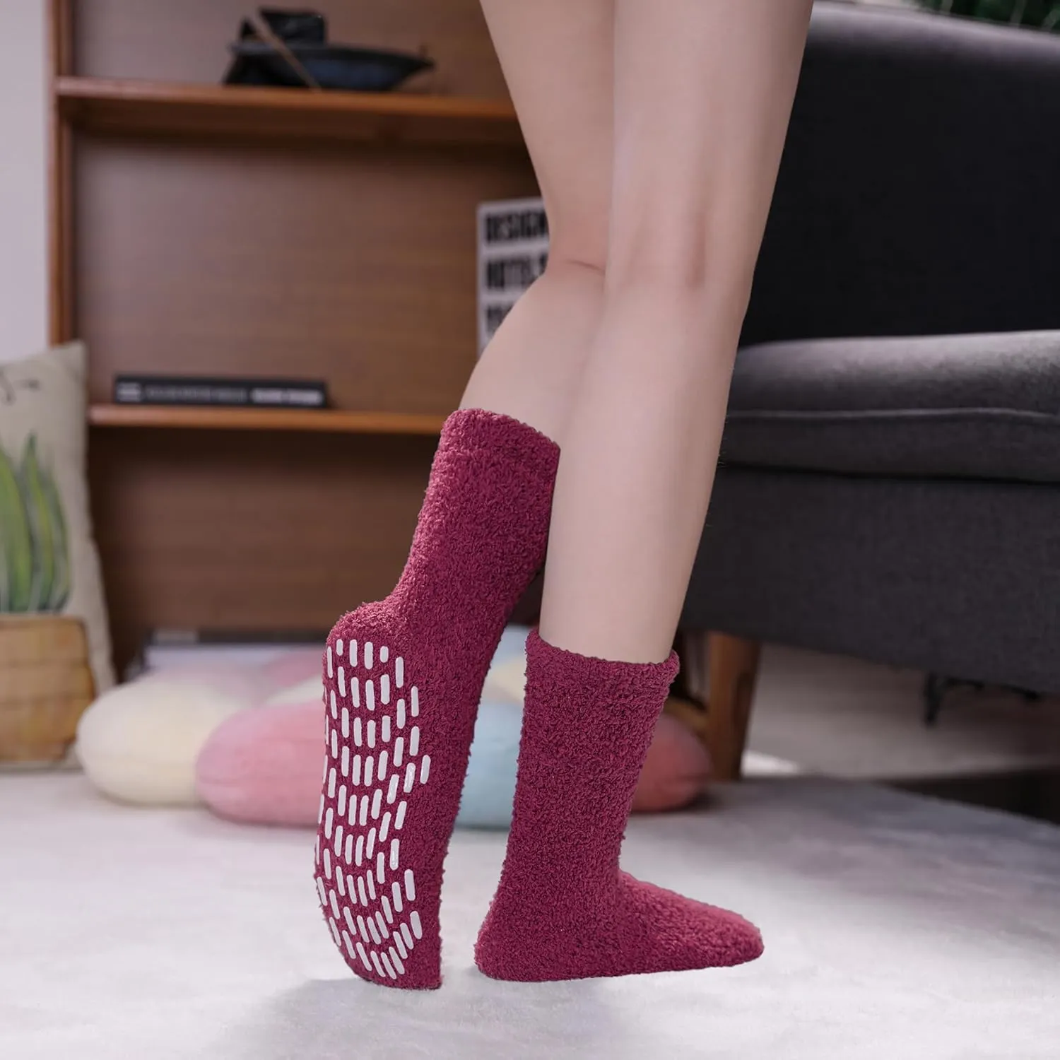 LINEMIN Non-Slip Fuzzy Socks for Women - Cozy Hospital Soft Fluffy Socks With Grips - Winter Warm Slipper