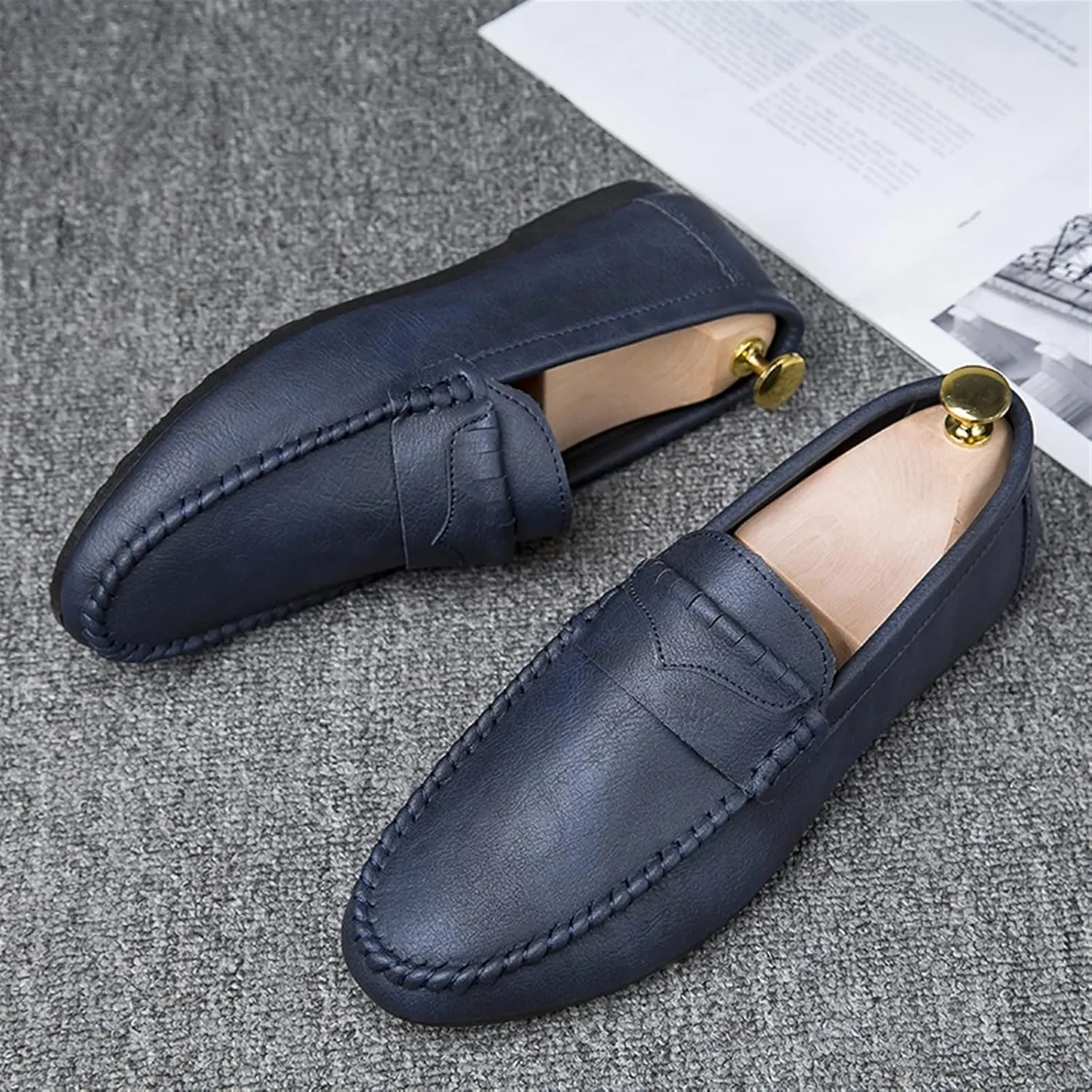 Loafers for Men Simple Moccasins Shoes Leather Flexible Slip Resistant Lightweight Fashion Slip-on