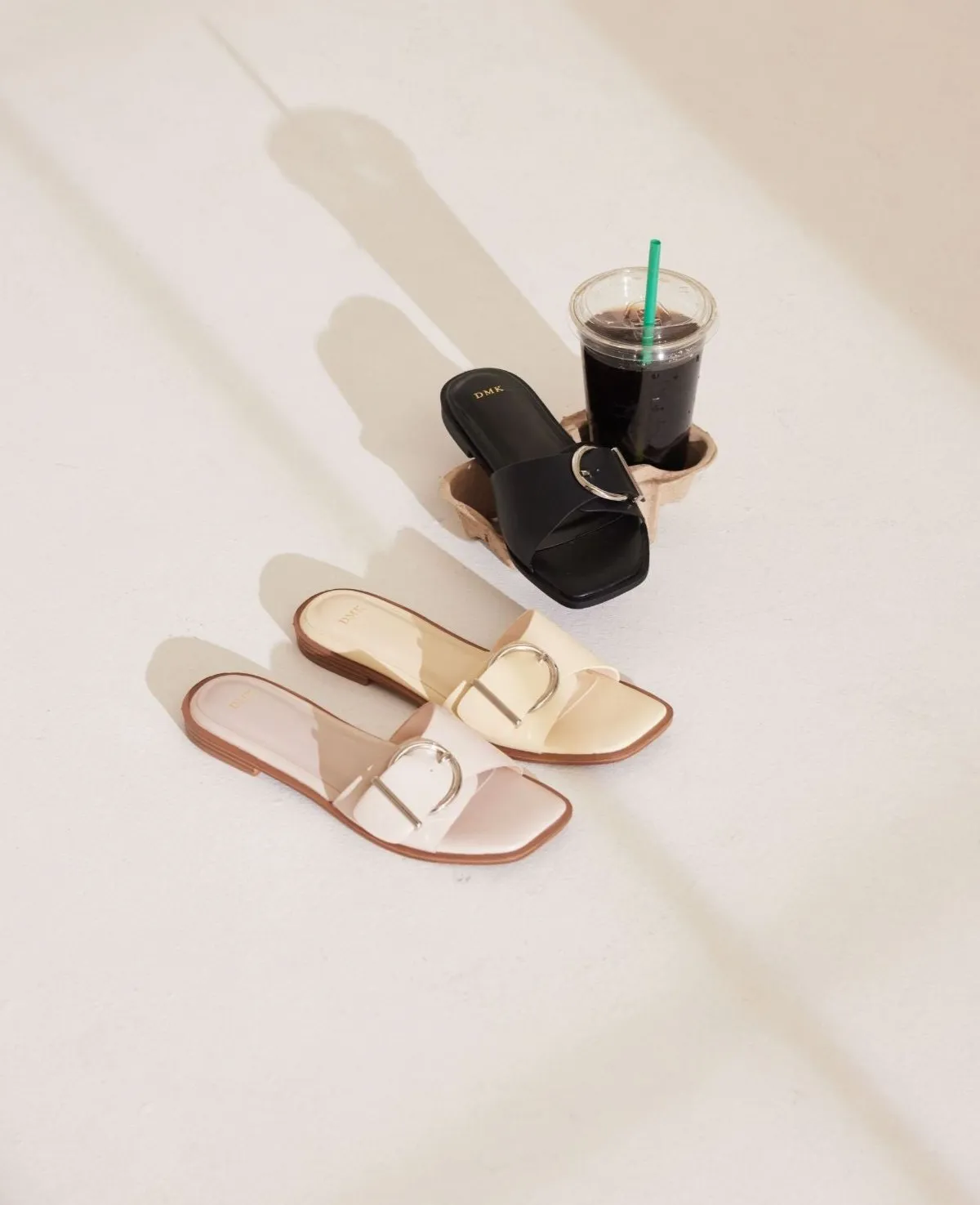 Lydia Flat Sandals - Black