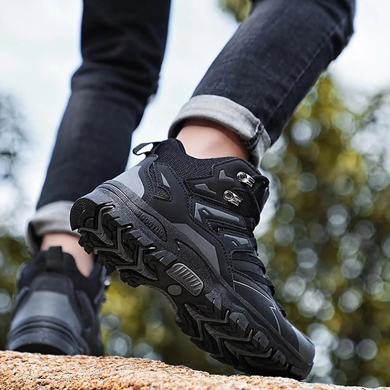 Men Autumn and Winter Hiking Shoes High Top Climbing Hiking Outdoor Shoes Casual Sports Shoes Men's Shoes Casual Boot Men's S