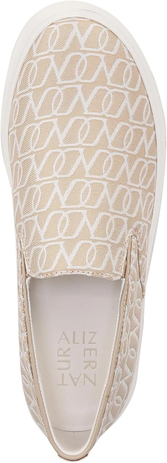 Naturalizer Women's Desi Chain Detail Lug Sole Heel Loafer