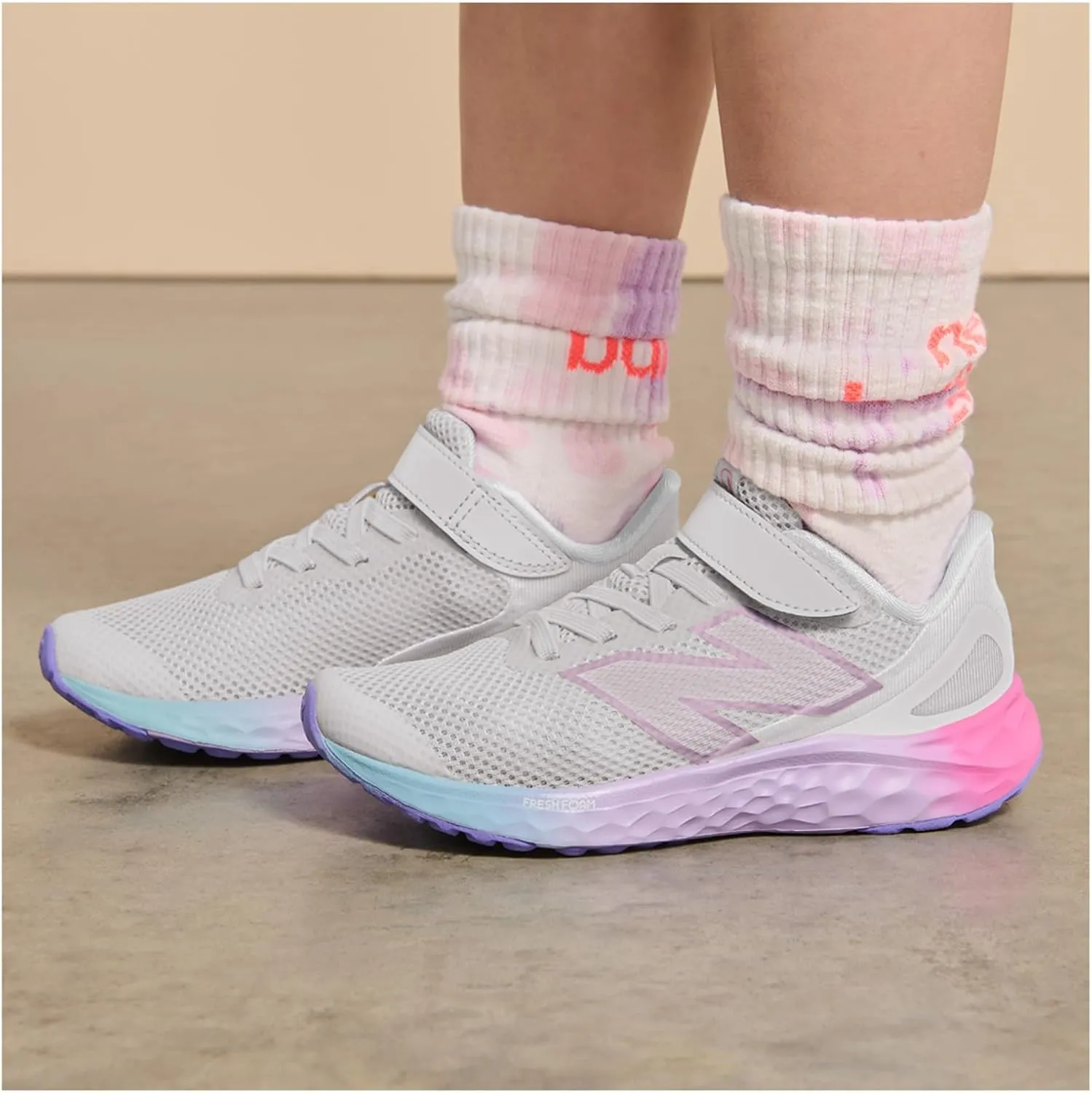 New Balance Girls' Fresh Foam Arishi V4 Hook and Loop