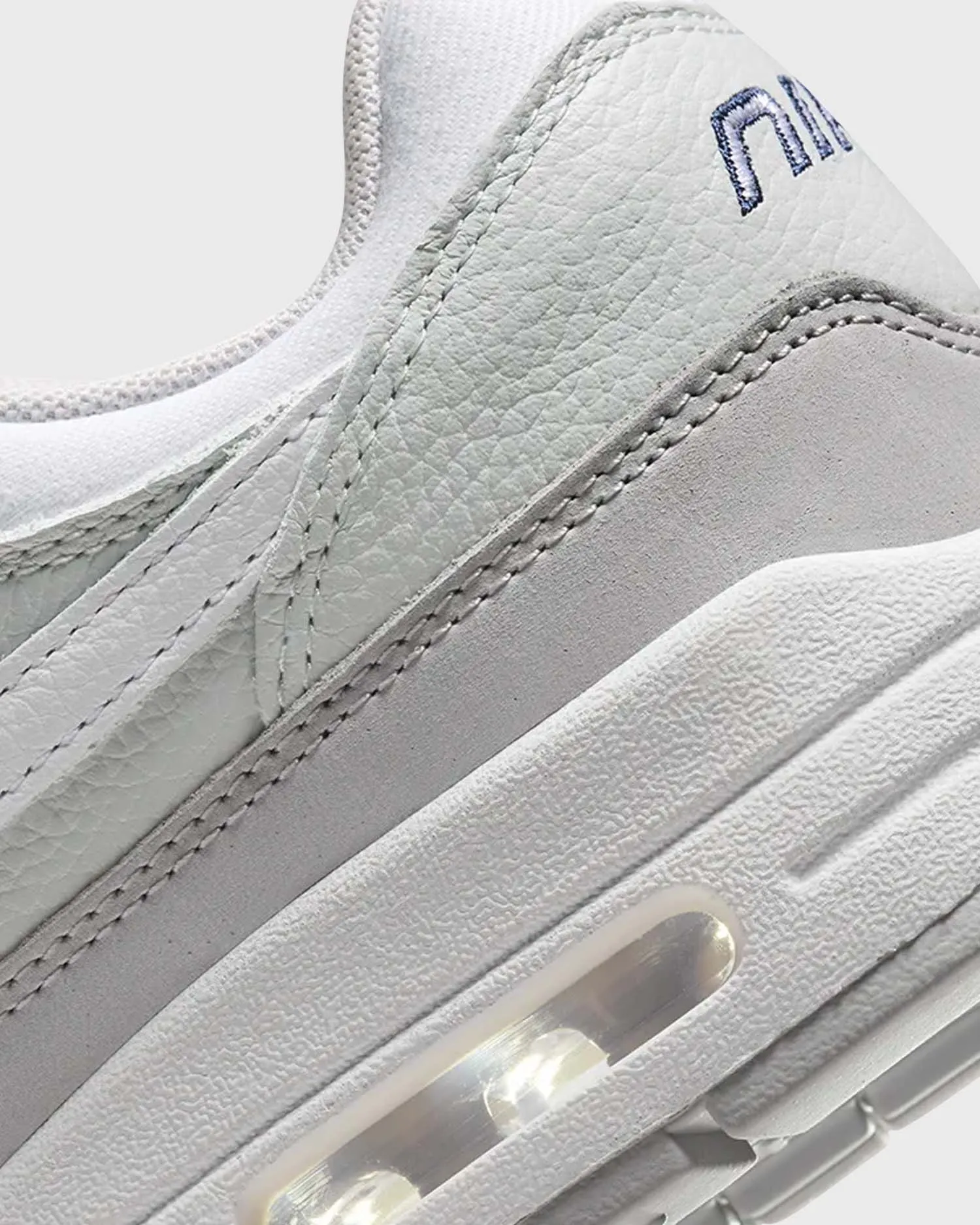 Nike Air Max 1 '87 LX Wmns Light Smoke Grey