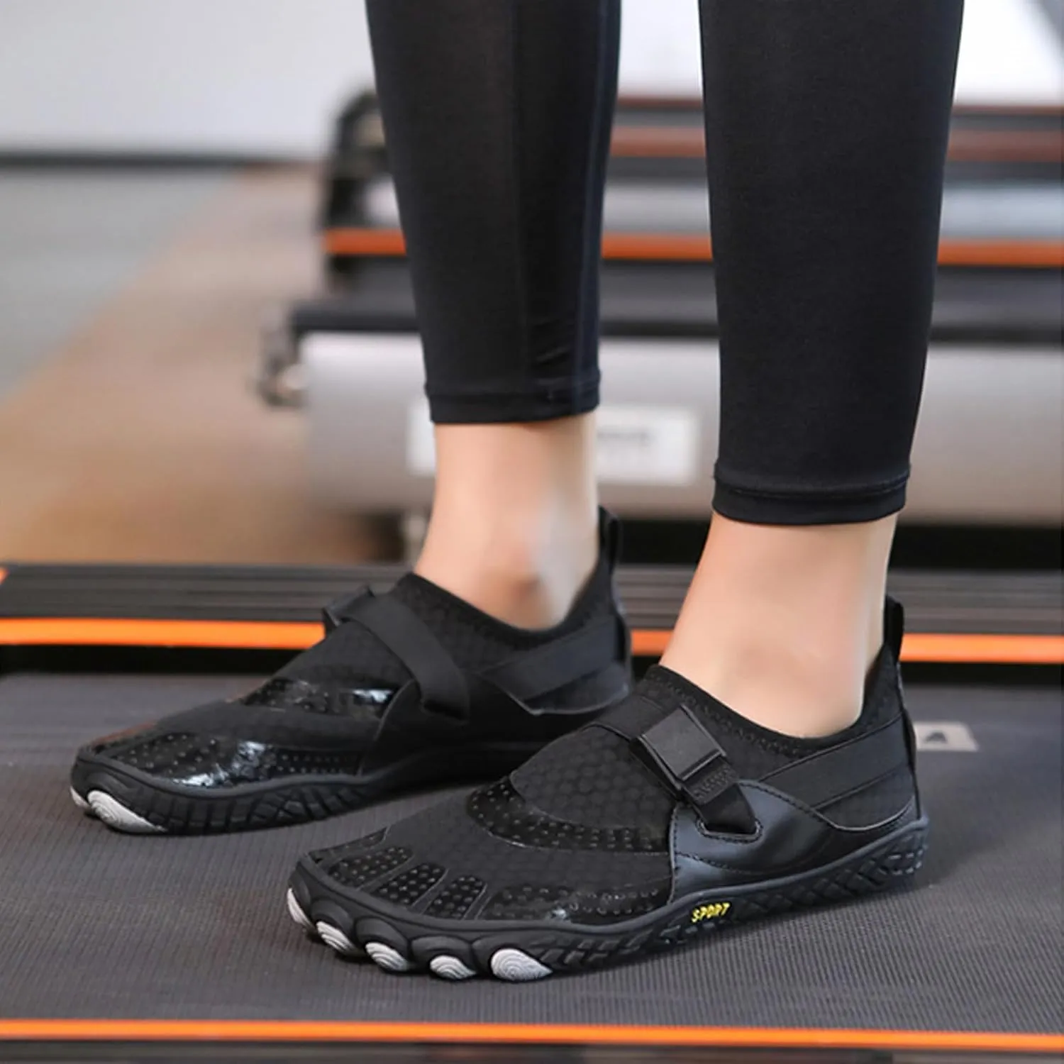 Outdoor Jogging Sneakers for Men Casual Sneaker Mesh Breathable Walking Shoe Arch Support Sports Shoes for Men