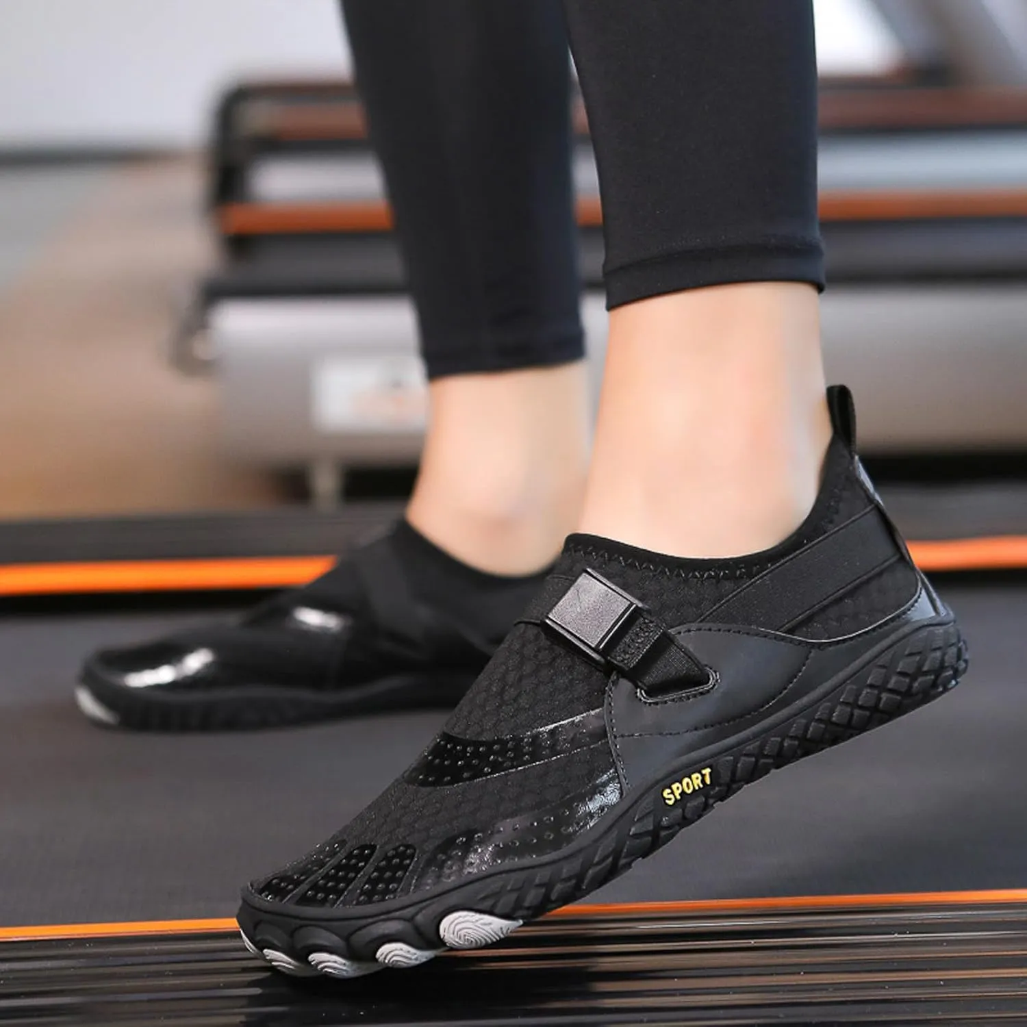 Outdoor Jogging Sneakers for Men Casual Sneaker Mesh Breathable Walking Shoe Arch Support Sports Shoes for Men