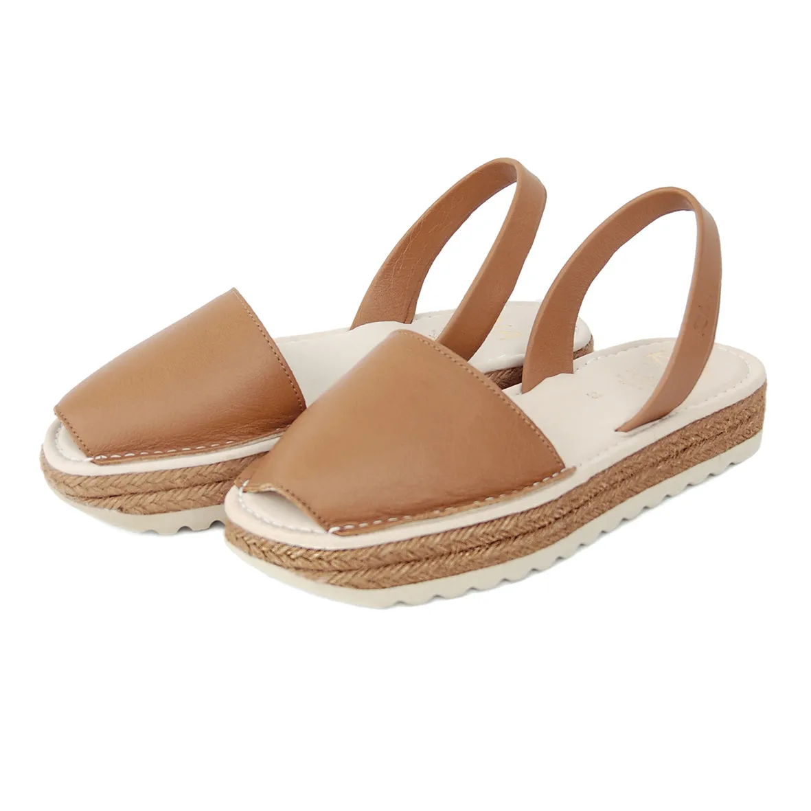 Paco Cushioned Sandal in Tan