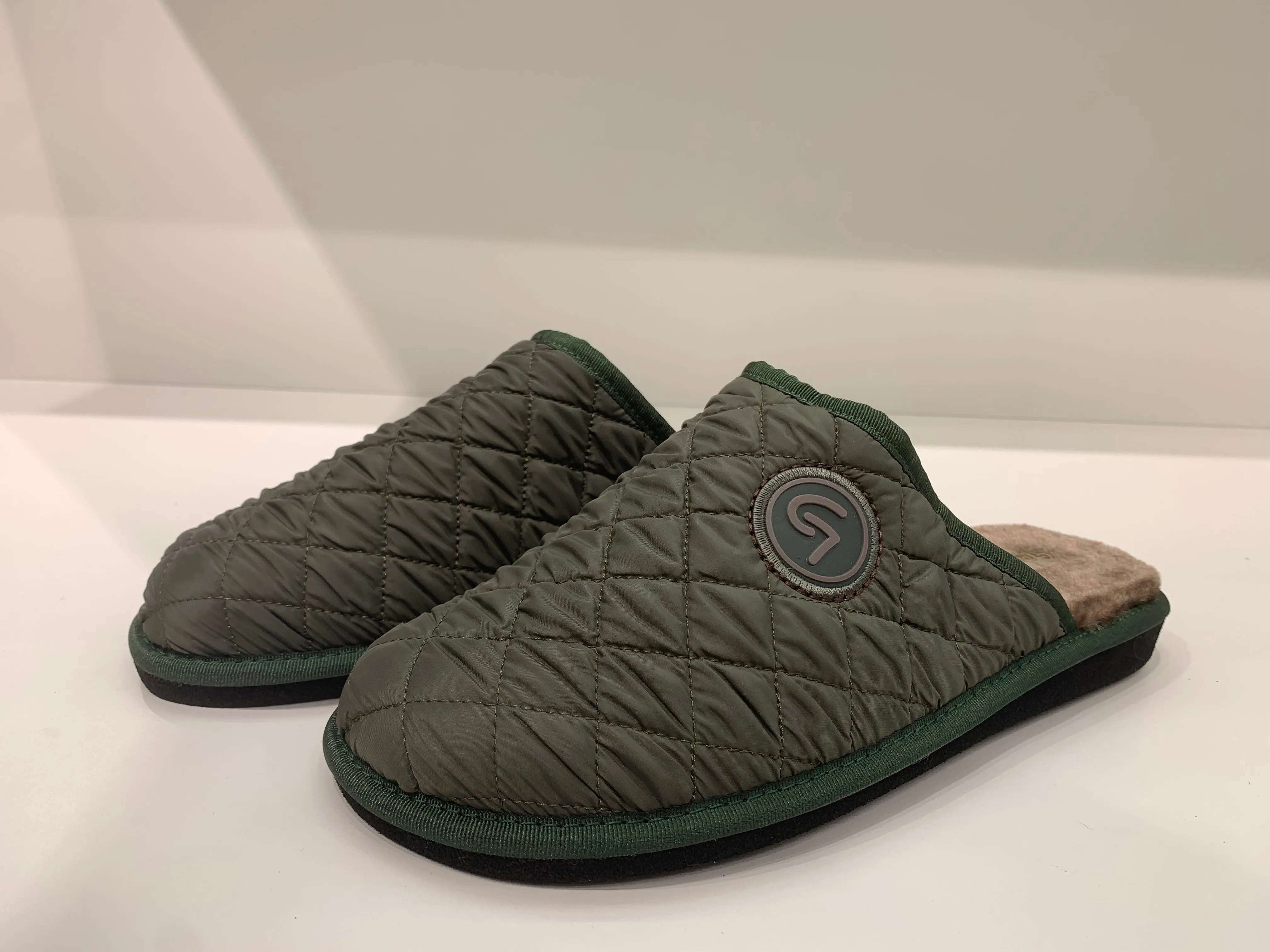 PLUSH ELITE GREEN BROWN