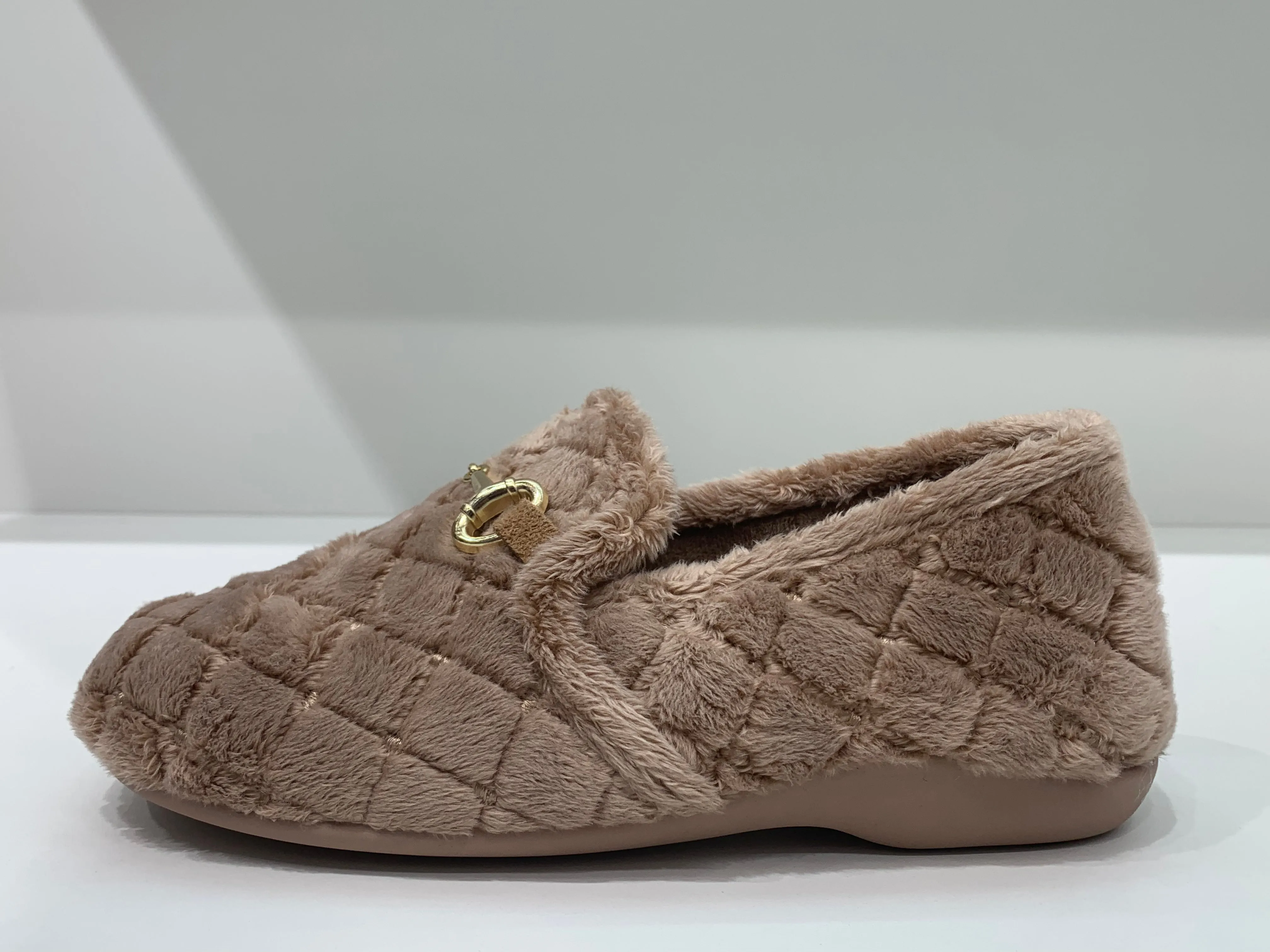 PLUSH ELITE TAUPE
