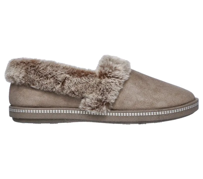 Skechers 32777 Cozy Campfire Team Toasty Hausschuhe für Damen in weiter Passform