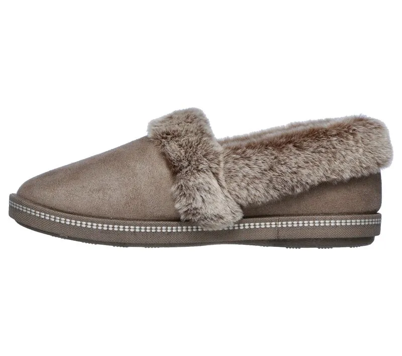 Skechers 32777 Cozy Campfire Team Toasty Hausschuhe für Damen in weiter Passform