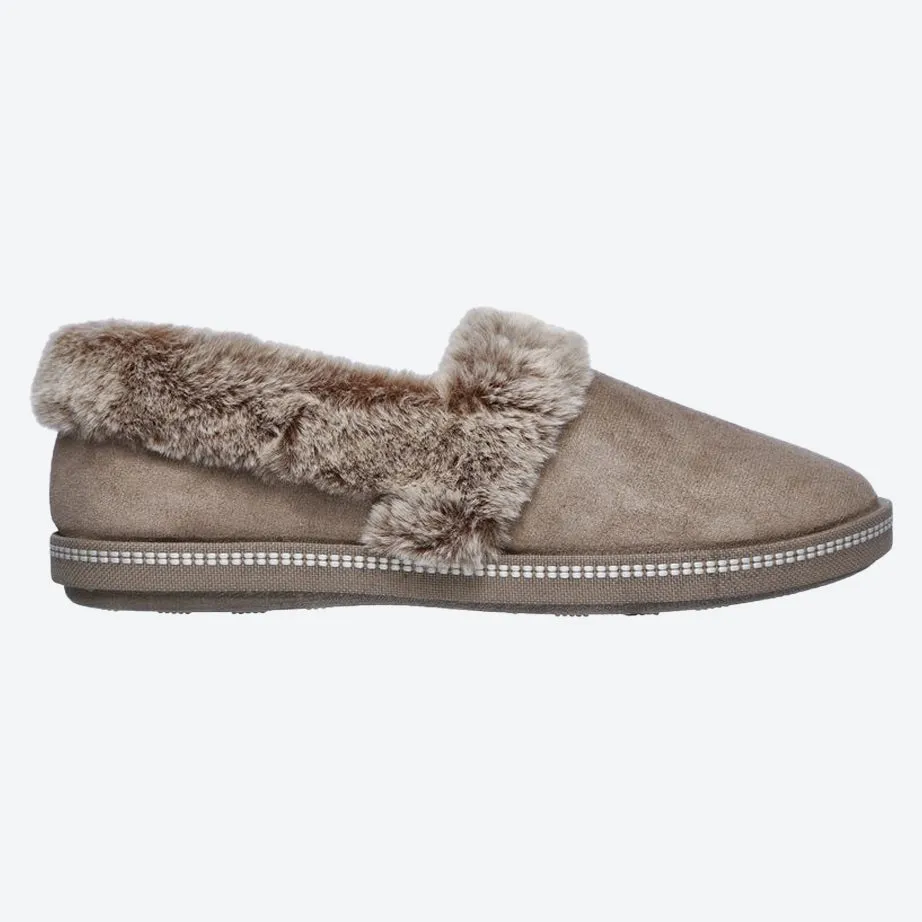 Skechers 32777 Cozy Campfire Team Toasty Hausschuhe für Damen in weiter Passform