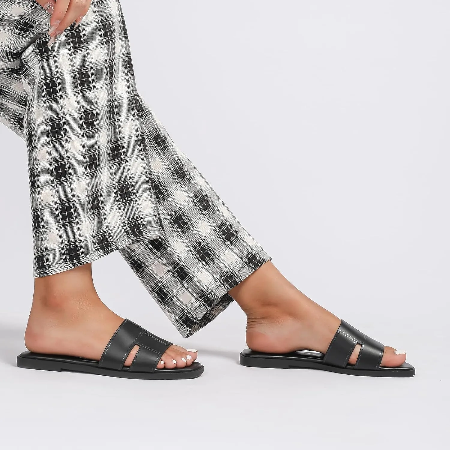 Stratuxx Kaze Women's Flat Sandals Fashion Slip on Open Toe Slides for Women Summer Dressy Size 5-11