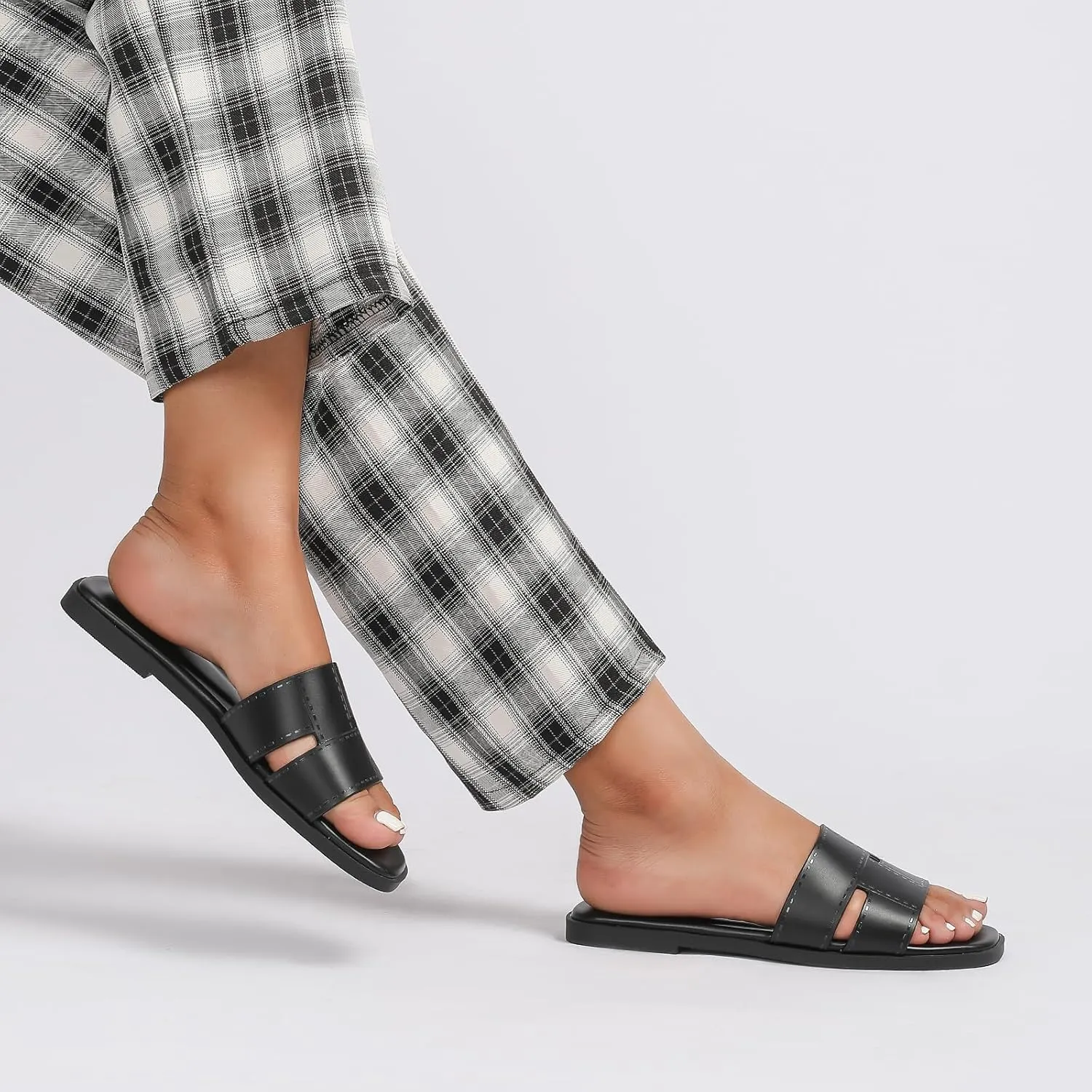 Stratuxx Kaze Women's Flat Sandals Fashion Slip on Open Toe Slides for Women Summer Dressy Size 5-11