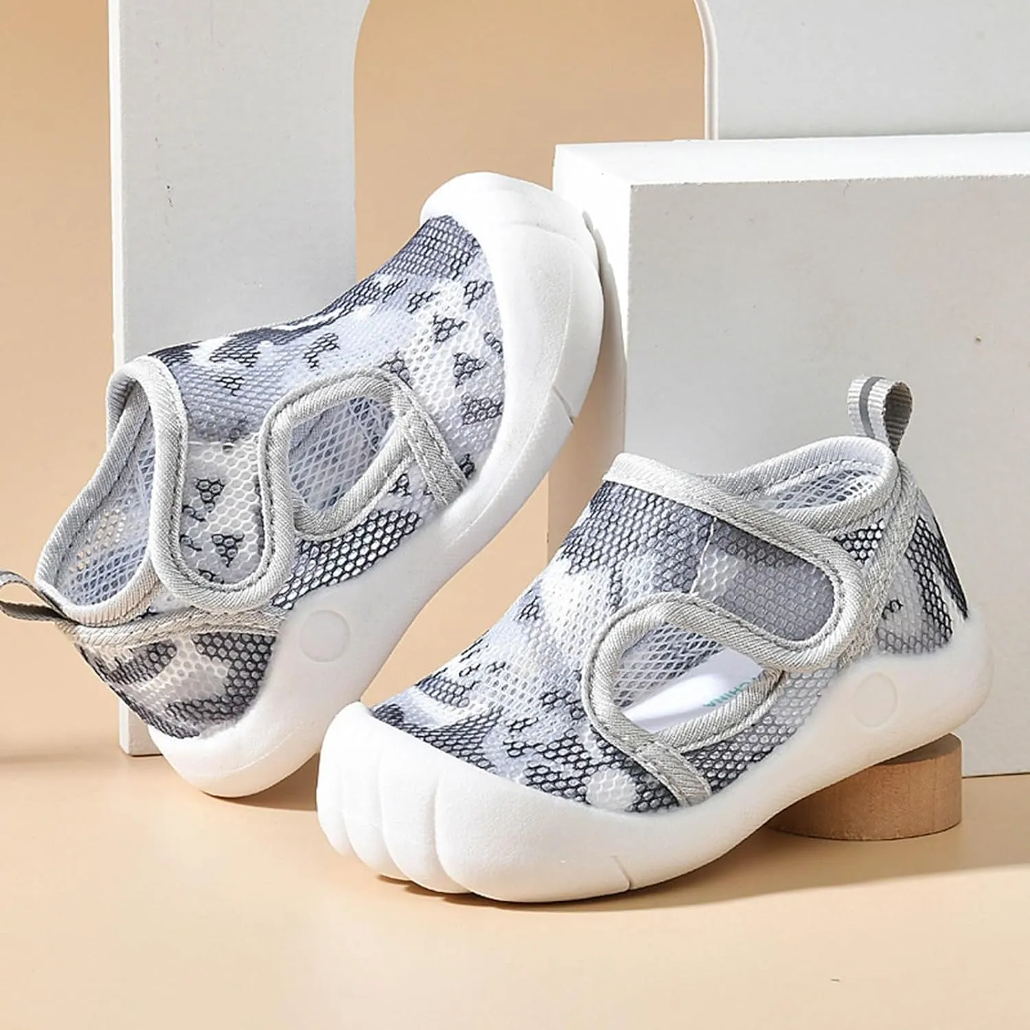 Toddler Water Shoes Barefoot Water Shoes for Kids Baby Socks Support Breathable Baby Boys Sandals Girls Sneakers Size 12
