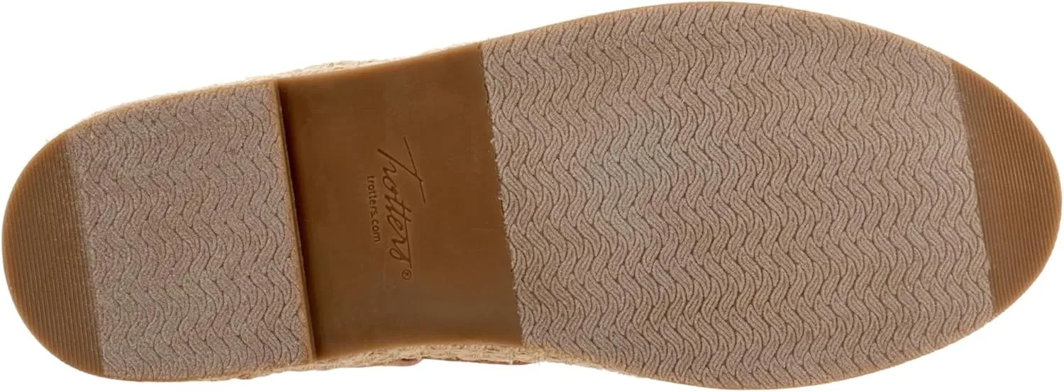 Trotters Women's Paisley Loafer Flat