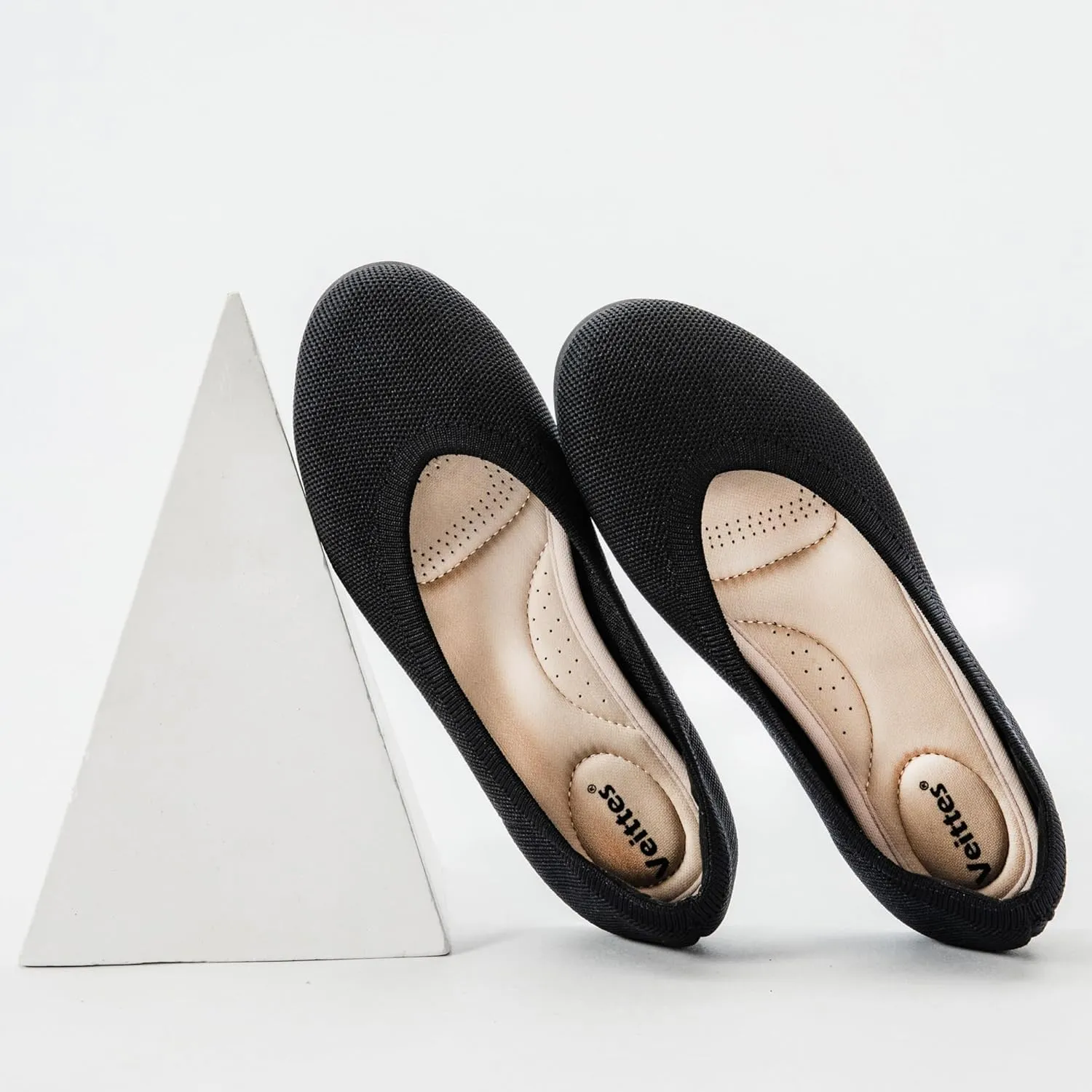 Veittes Women's Wide Width Flats Shoes, Ladies Fashion Comfortable Breathable Office Ballet Flats Shoes.