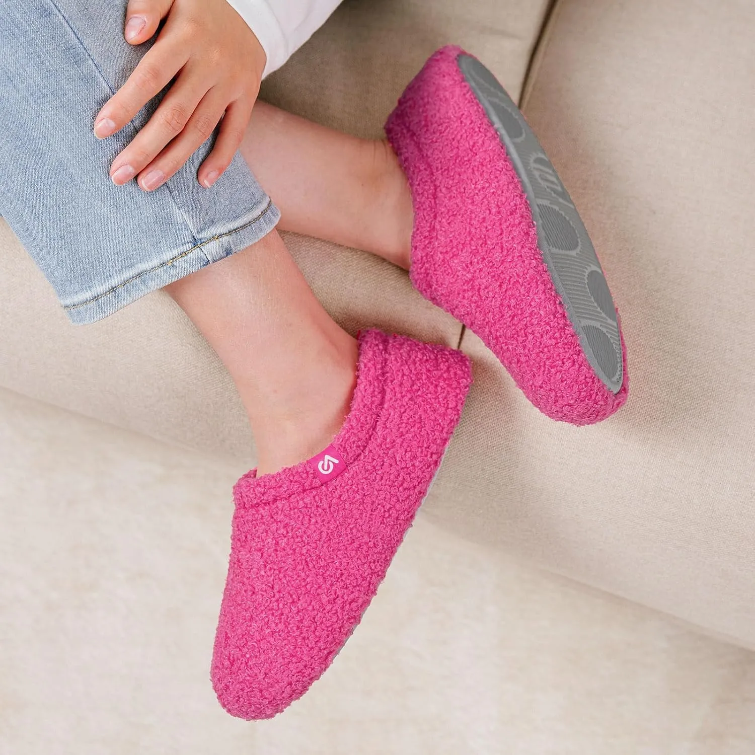 VeraCosy Women's Fuzzy Teddy Slippers Lightweight Memory Foam Indoor House Shoes