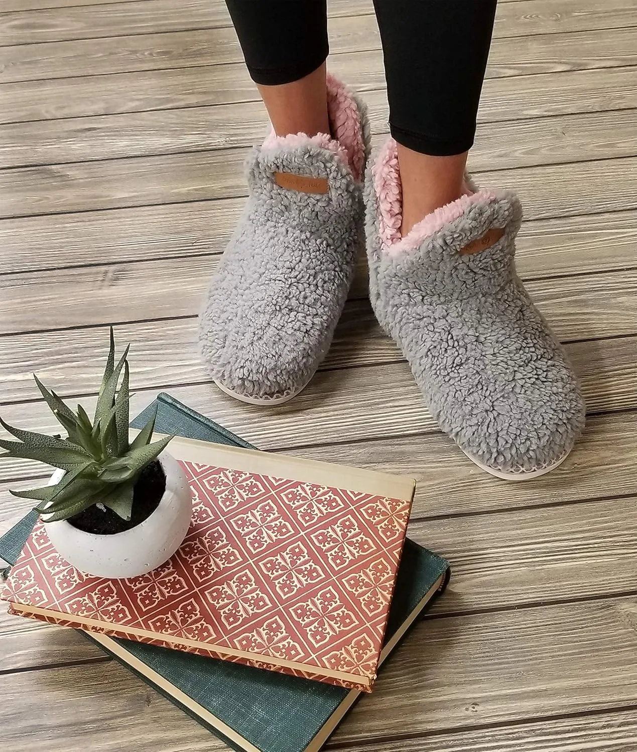 Womens Berber Slipper boot with memory foam