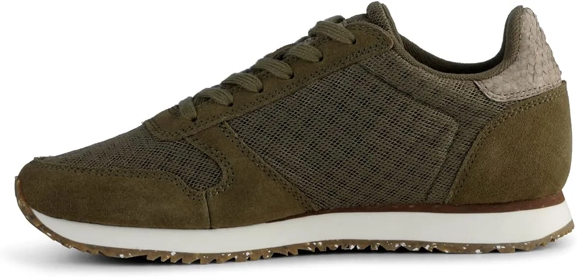 Women's Closed Sneaker