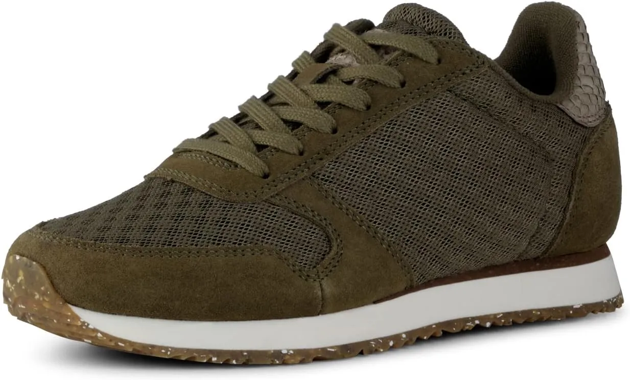 Women's Closed Sneaker