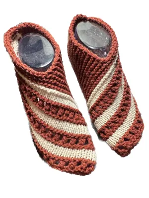 Women’s Handmade 100% Merino Wool Yarn Knitted Slipper Socks (Medium, Caramel/Beige)