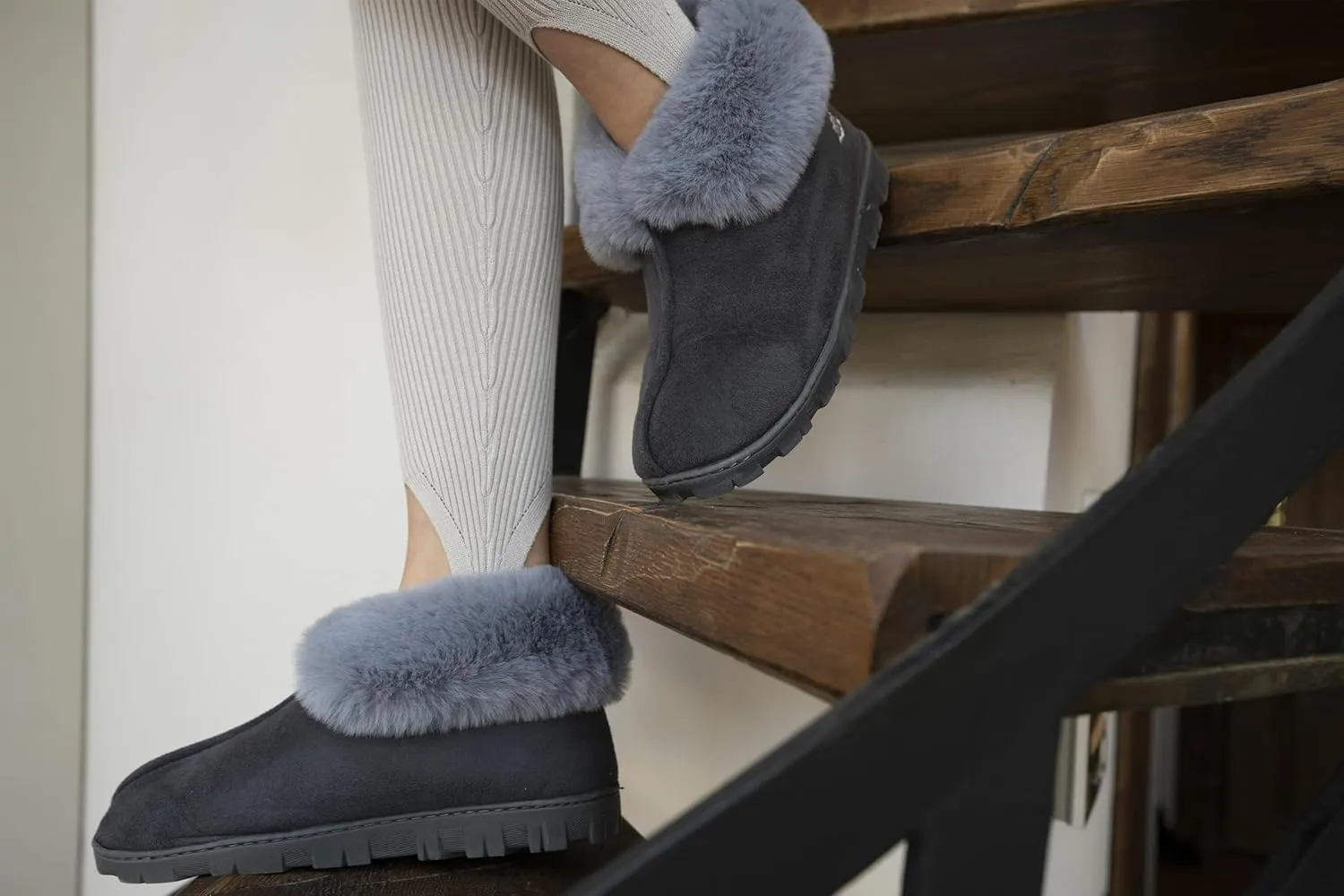 Women's Luxury Micro Suede Faux Fur Fleece Lining Slippers Bootie with Cozy High Density 80-D Memory Foam, Winter Warm Breathable Boot Slipper with Anti-Slip Indoor Outdoor Rubber Sole
