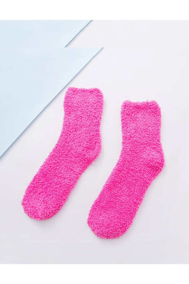 XJ0478 Fuzzy Crew Socks