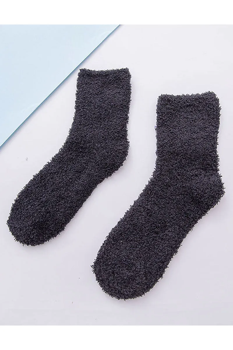 XJ0478 Fuzzy Crew Socks